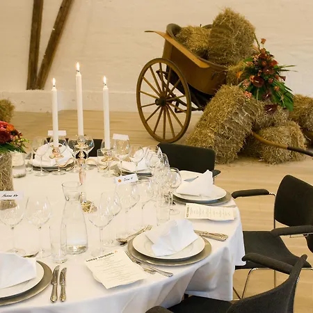 Norre Vosborg & Gastronomi Вемб