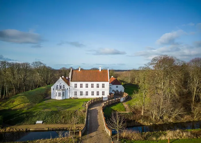 Norre Vosborg & Gastronomi Hotel Vemb