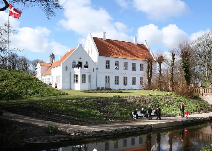 Norre Vosborg & Gastronomi 4* Vemb